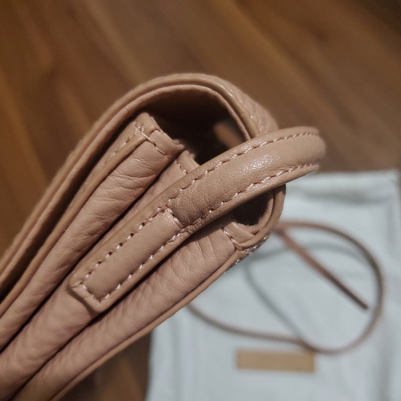 Aritzia Auxiliary Crossbody bag - Picture 6 of 16